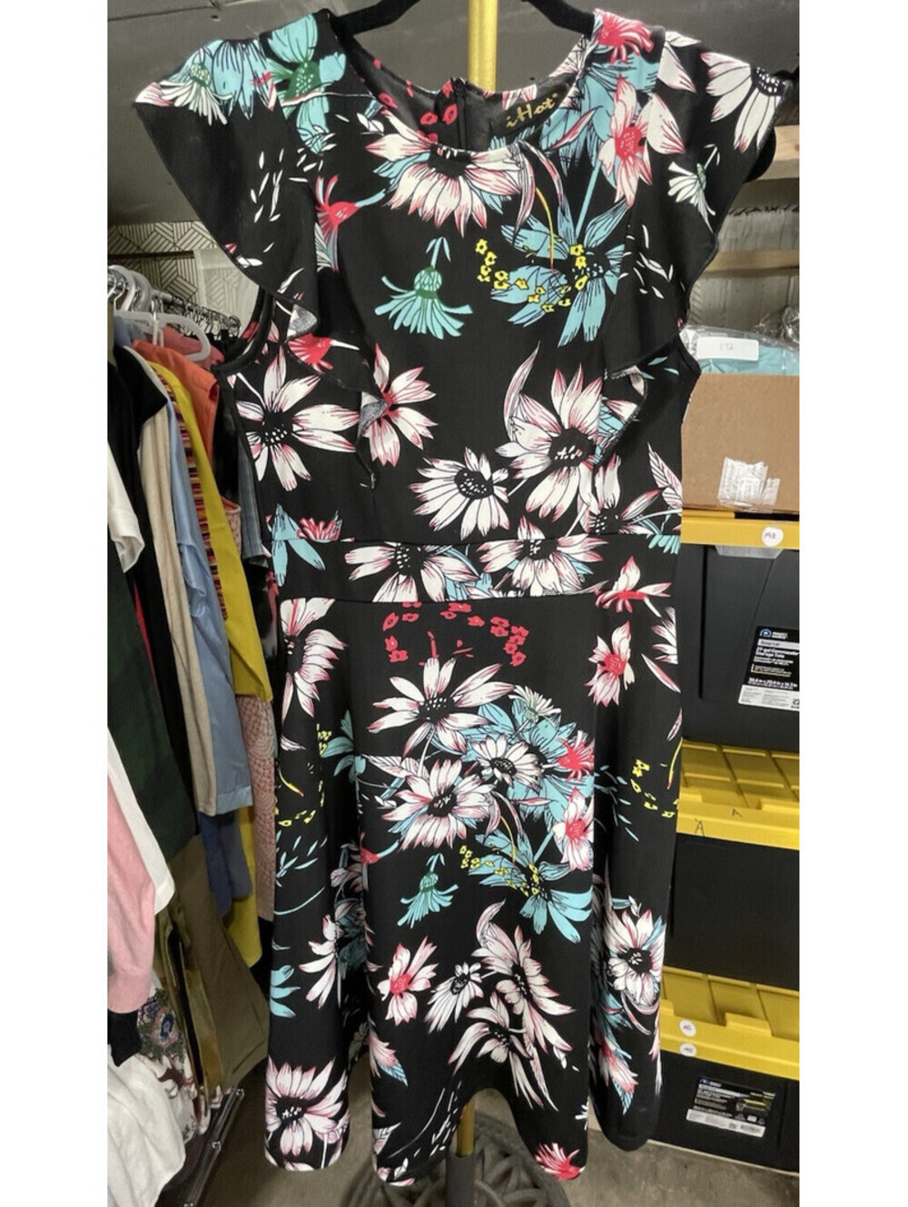 iHot Women's Black Floral Cap Sleeve Swing Dress Size M A-Line Knee Length